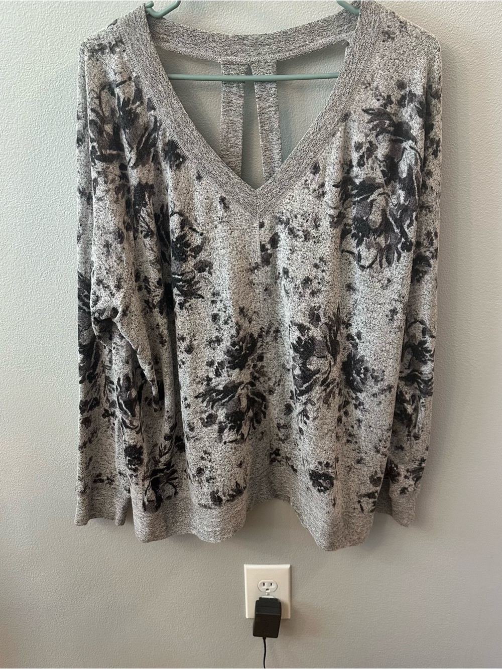 Maurices Gray Floral V-Neck Sweater with Back Strap